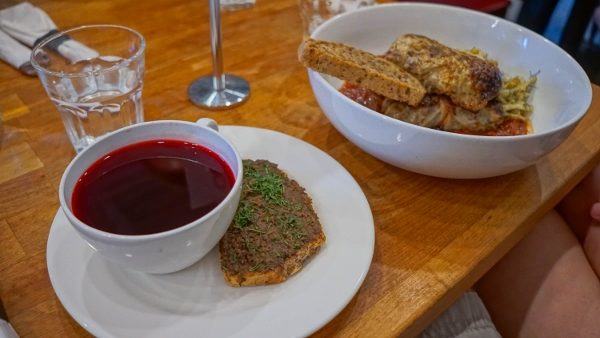 Borscht and Stuffed Cabbage at Apteka