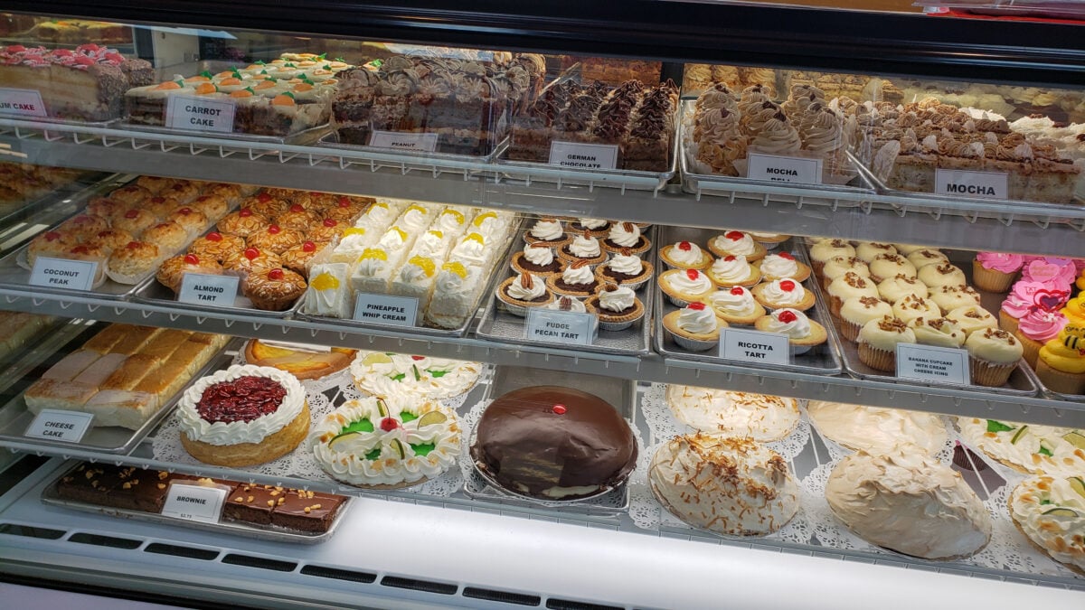 Moio's Pastry Shop
