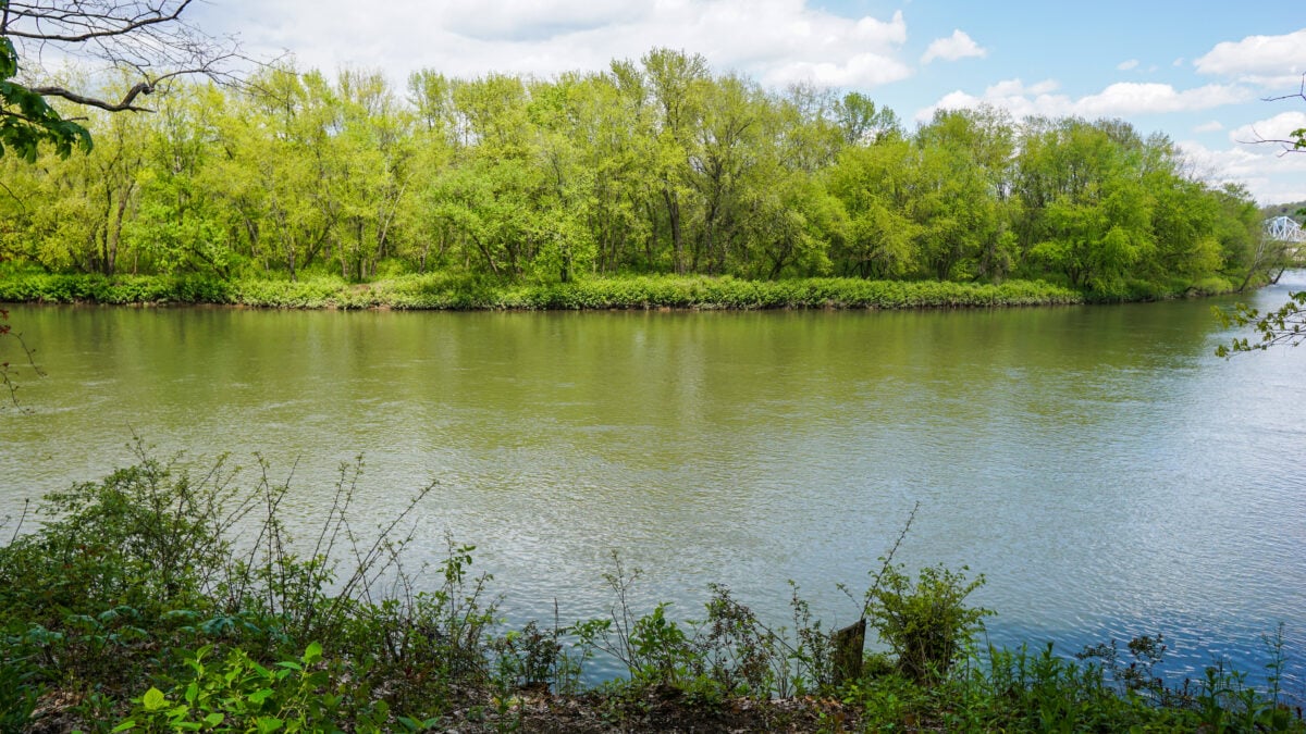 River Views by the Trail River Views by the Trail