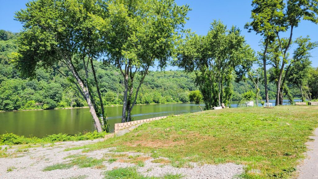The Armstrong Trail Offers 35 Miles on the Allegheny River
