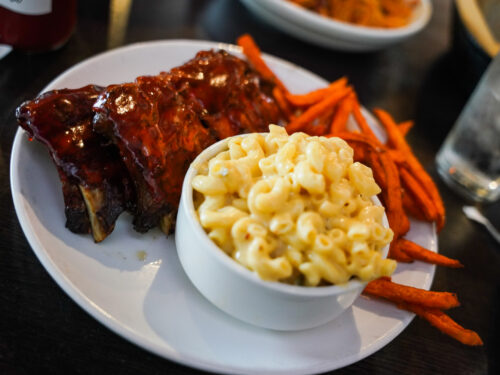 Dee Jay’s BBQ Review – West Virginia Staple Moves East