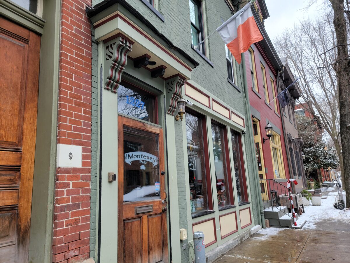Monterey Pub