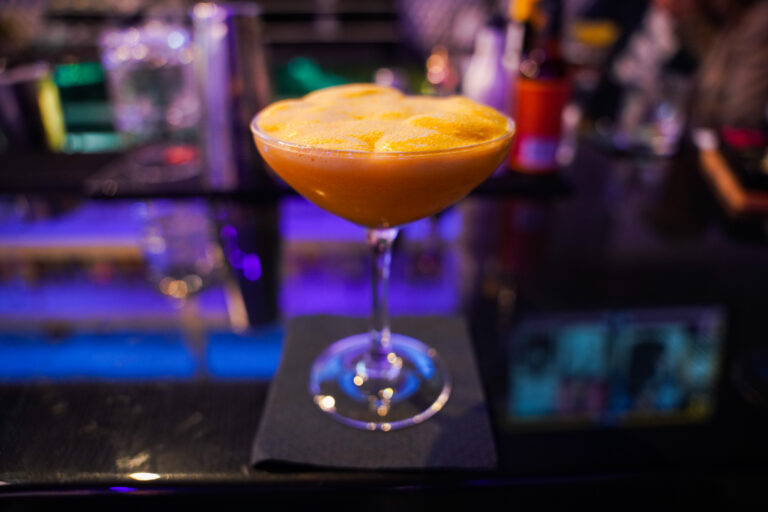 Space Bar 2000px 08 768x512