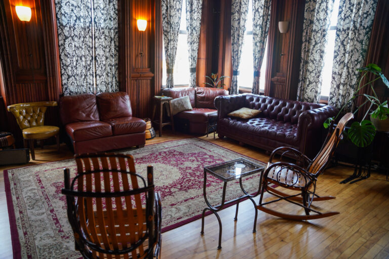 Travelers Rest 2000px 02 768x512