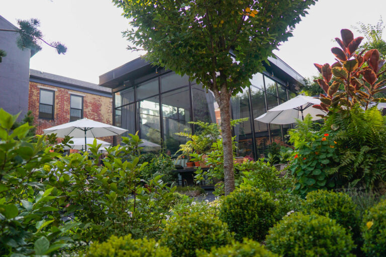 Pusadees Garden 2000px 1 768x512