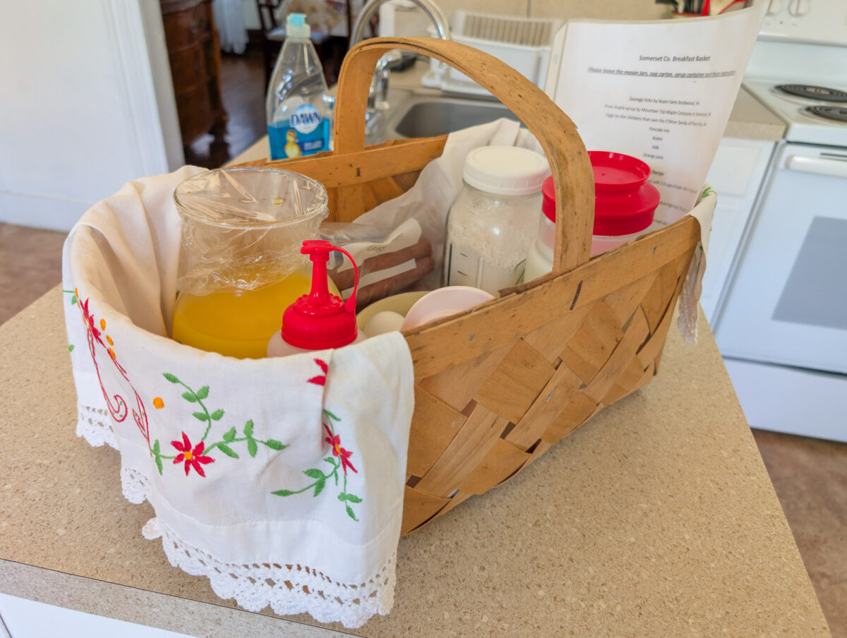 Breakfast Basket at Airbnb Breakfast Basket at Airbnb