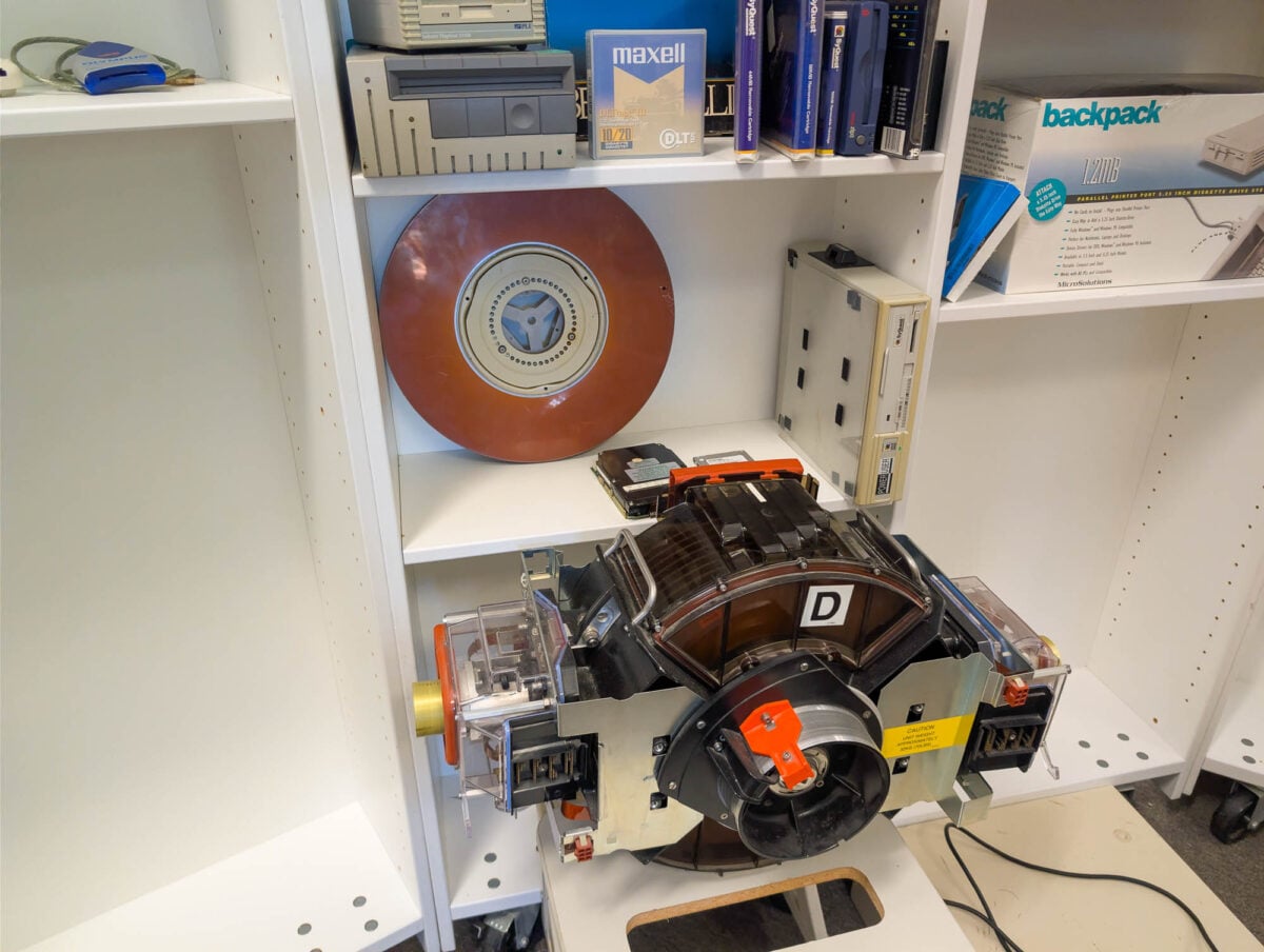 Massive hard drive Massive hard drive