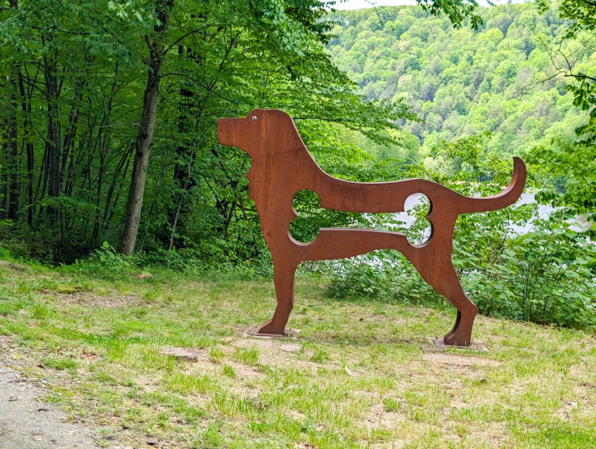 Dog Statue near New Bethlehem